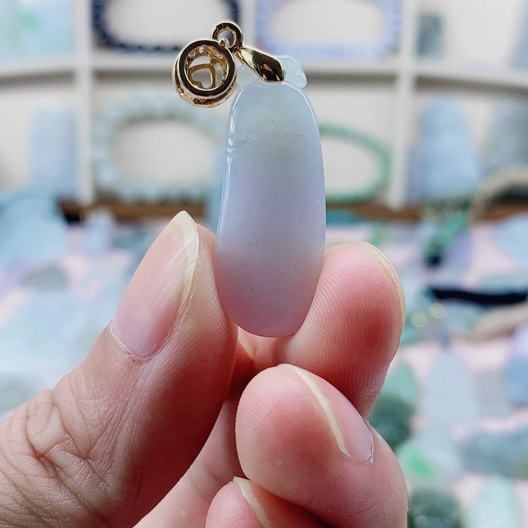 吊坠(不含链)未镶嵌翡翠天然