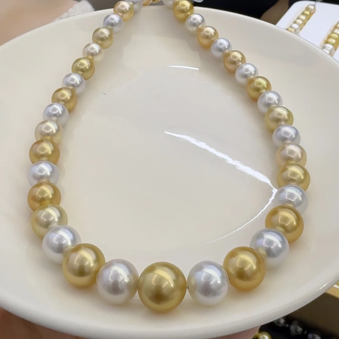 未镶嵌海水珍珠颈饰
