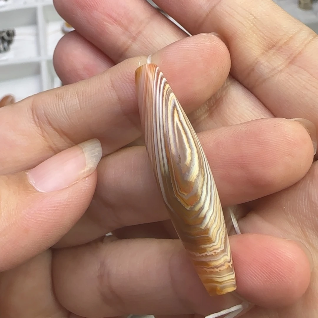 槟***哥未镶嵌玛瑙/玉髓珠宝半成品