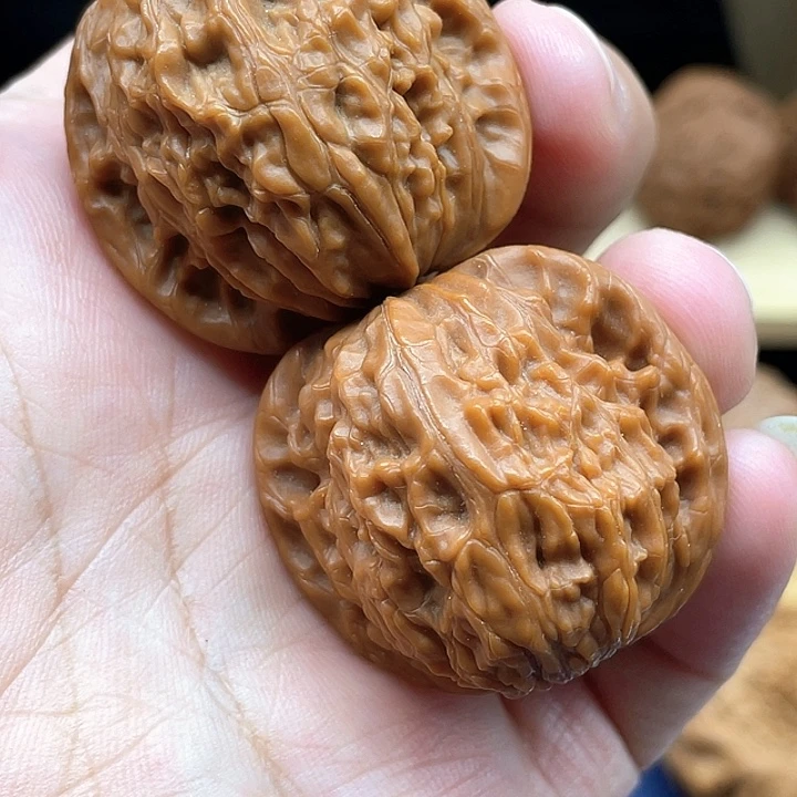 吃***惹吊坠文玩核桃磨盘