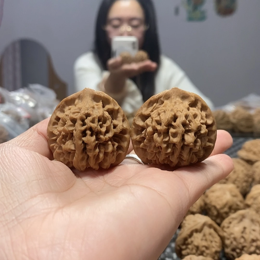 吊坠桃核秦闷38黄