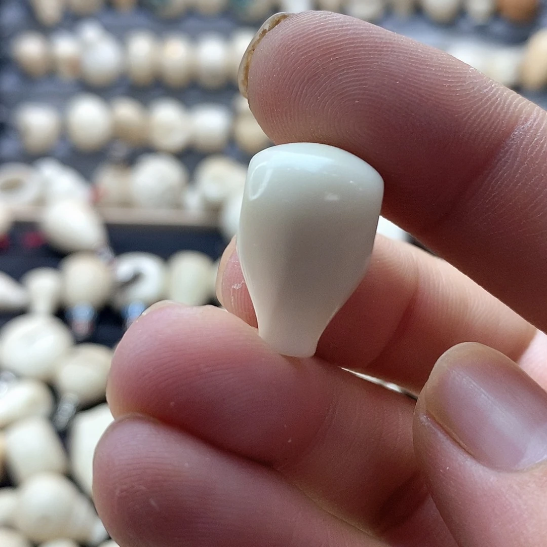 三***疯菩提根/象牙果吊坠