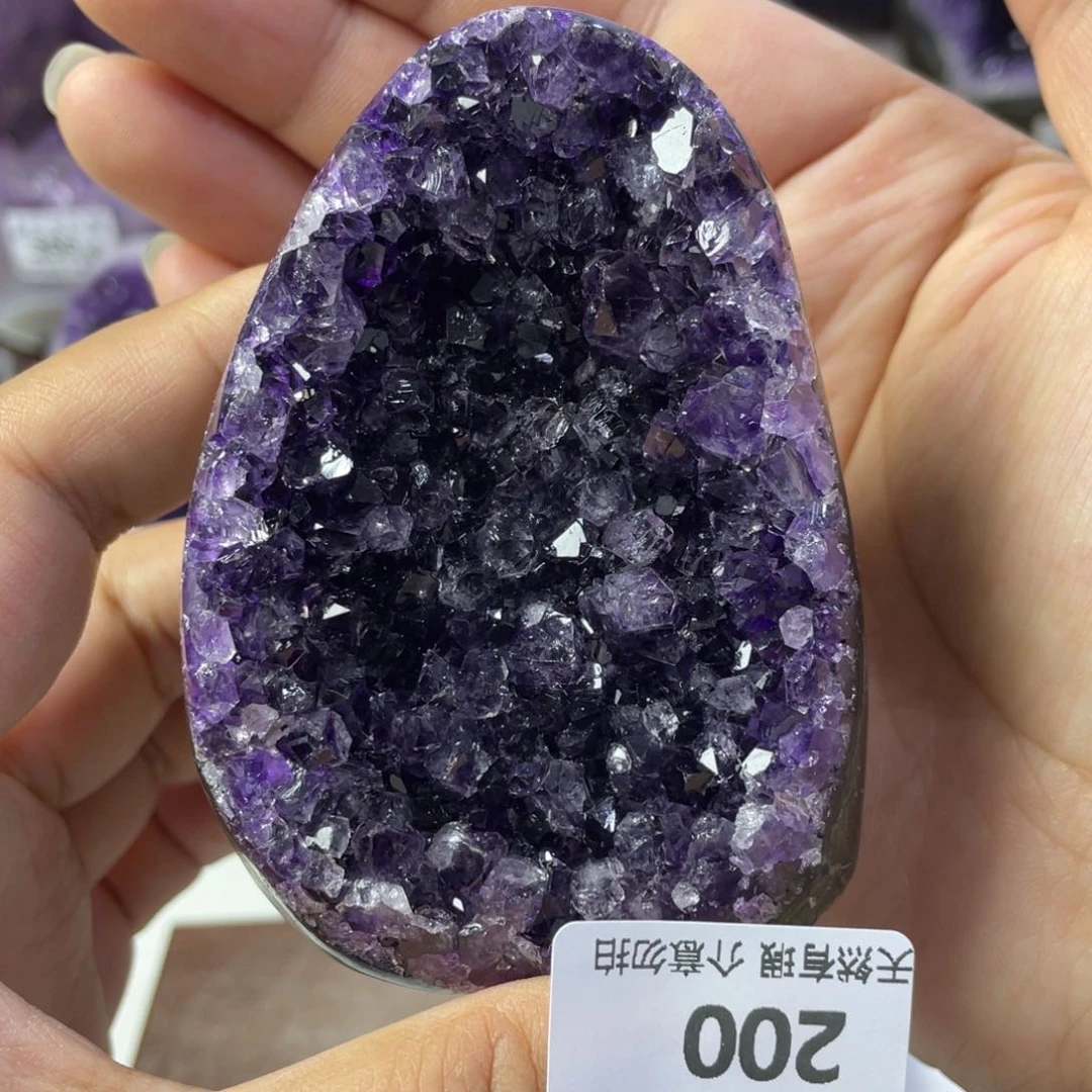 未镶嵌水晶大型摆件（非配饰）