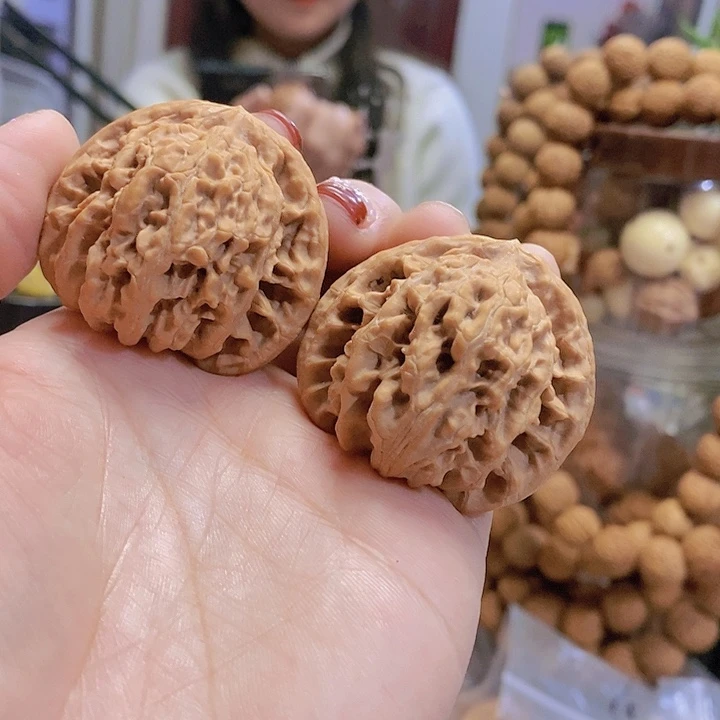 【闪购商品】文玩核桃把件41.5霞云岭
