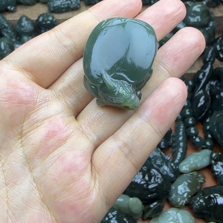 和田玉（糖玉）未镶嵌挂件