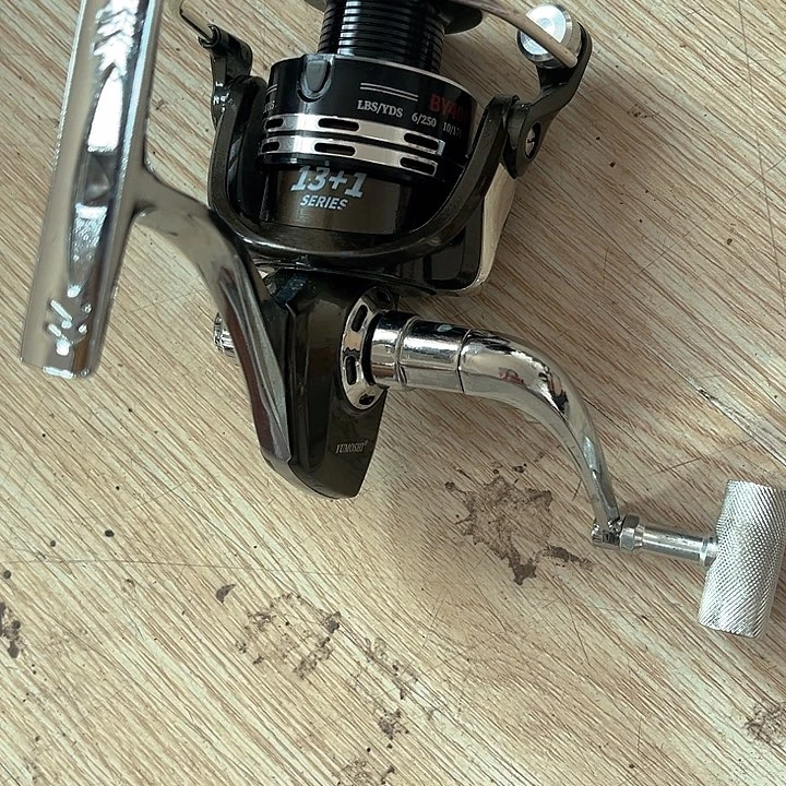 风***1二手渔轮3000型钓鱼渔具