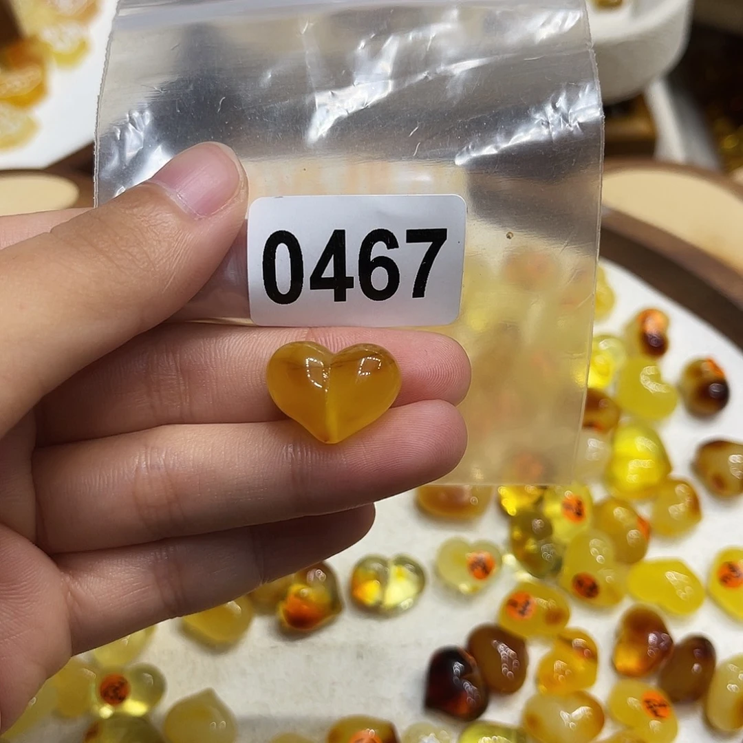 琥珀未镶嵌珠宝奇石