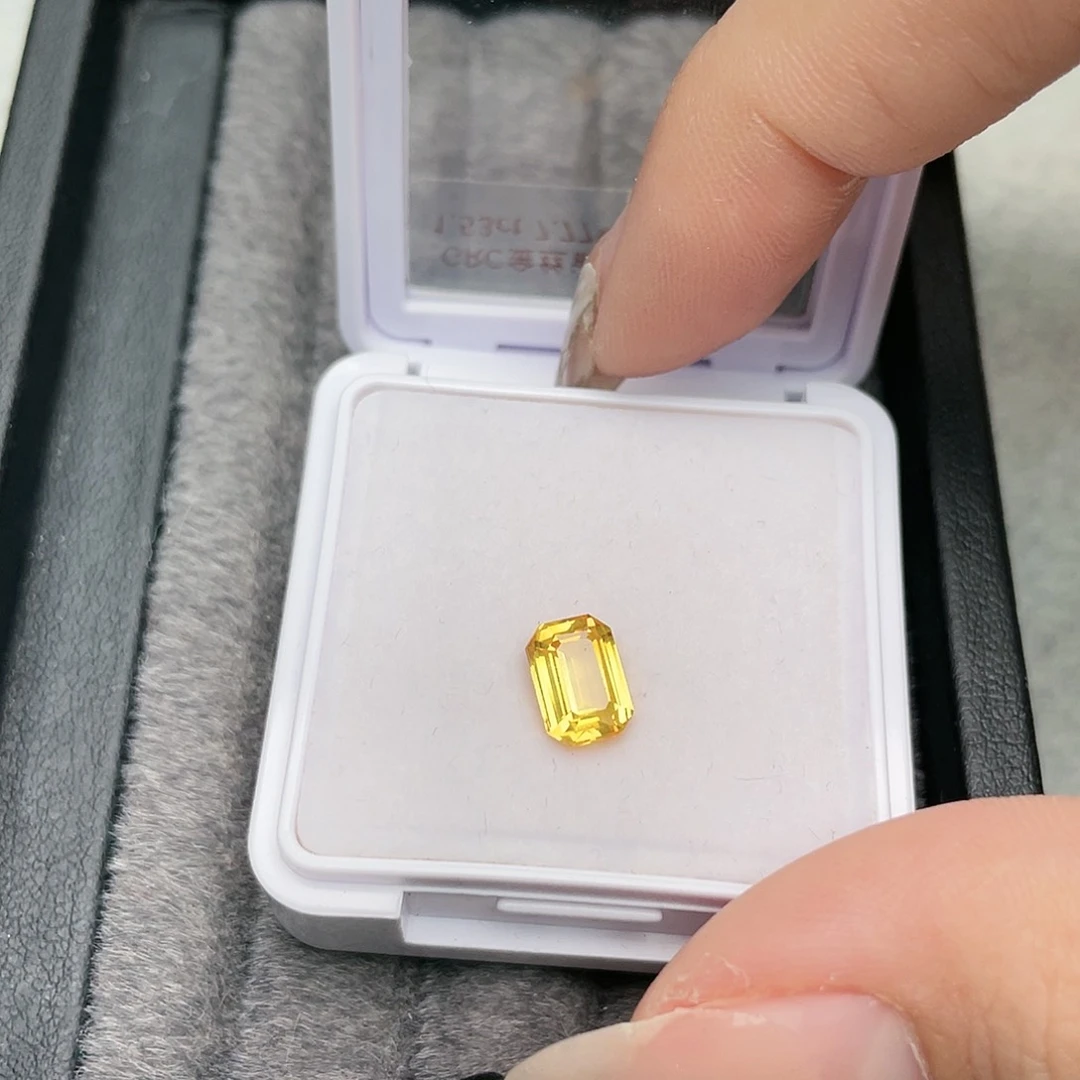 彩色蓝宝石裸石未镶嵌1.53ct黄蓝宝金丝雀grc