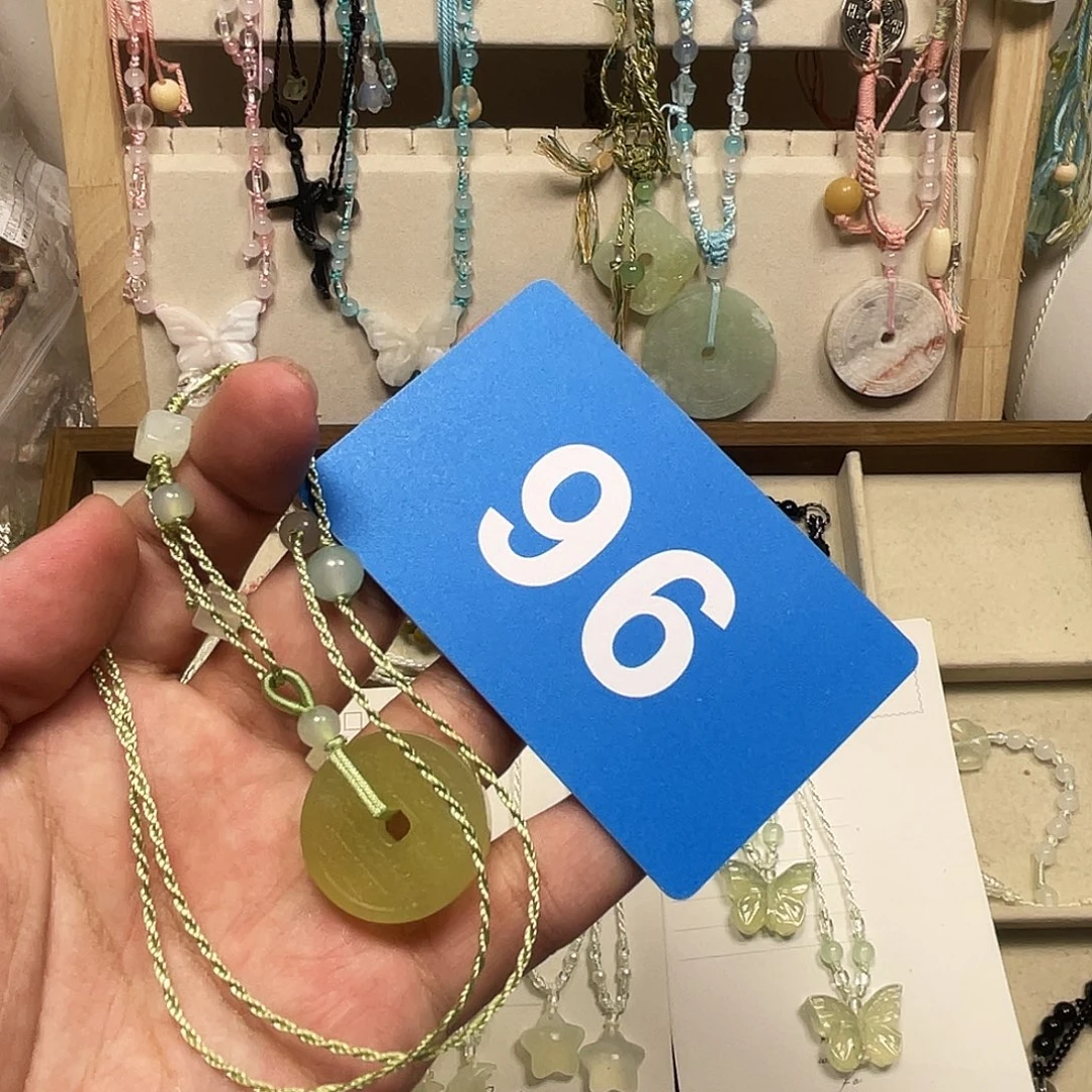 s****蛇纹石玉合金颈饰