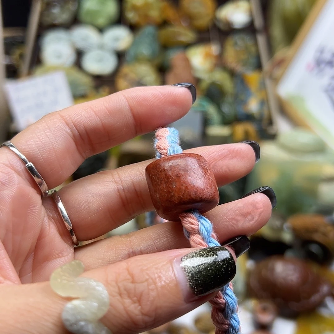 仙***女岫岩河磨玉（透闪石质玉）未镶嵌颈饰