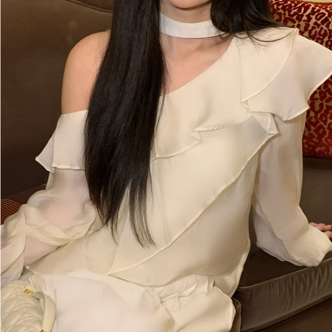 【六筒安一专属】豪门千金复仇计划斜肩荷叶边上衣露肩设计感LB-013