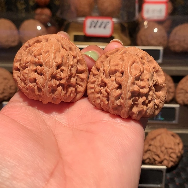 文玩核桃把件白狮子41尺全品
