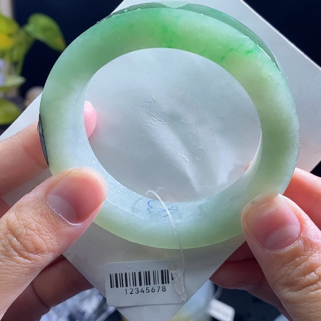 未镶嵌翡翠定制翡翠