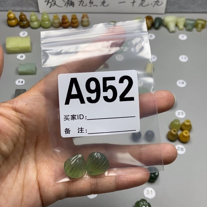 蛇纹石玉未镶嵌颈饰更**嘟