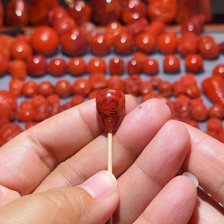 南红玛瑙未镶嵌配饰妖花火焰纹三通11.3mm