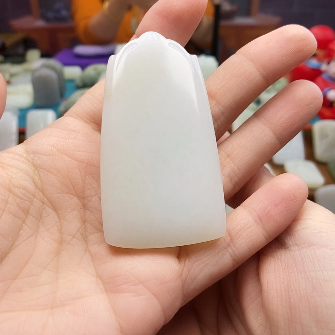 颈饰未镶嵌和田玉彩**忆