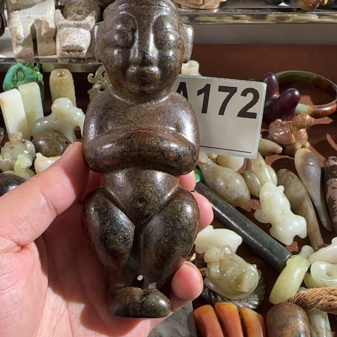 未镶嵌蛇纹石玉颈饰