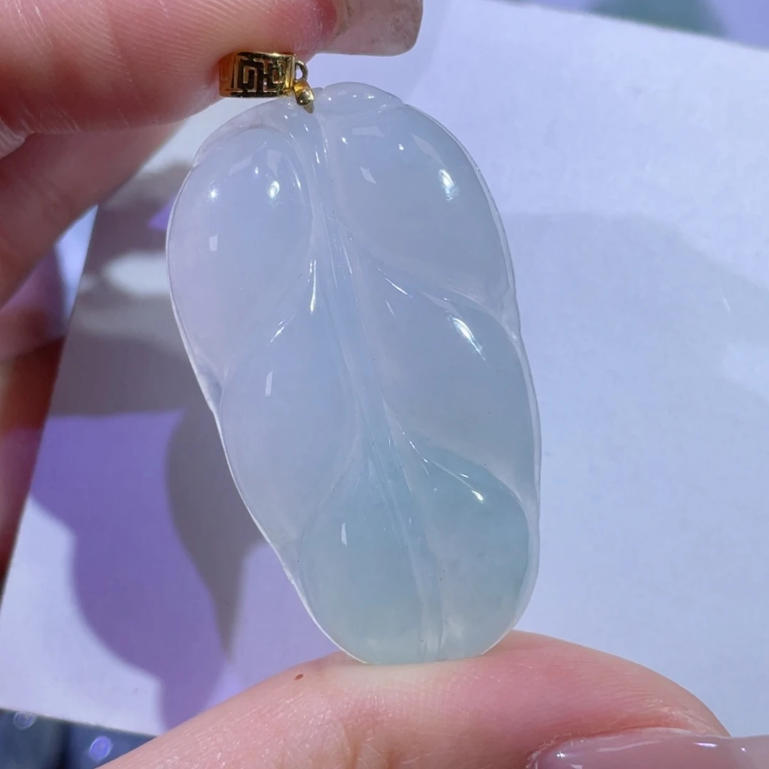 翡翠颈饰18K金镶嵌佛公