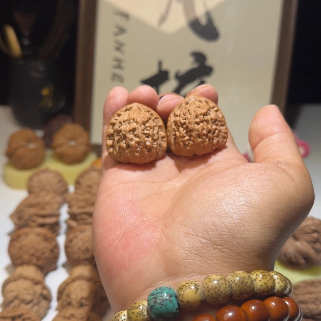 文玩核桃吊坠33尺寸山地老树