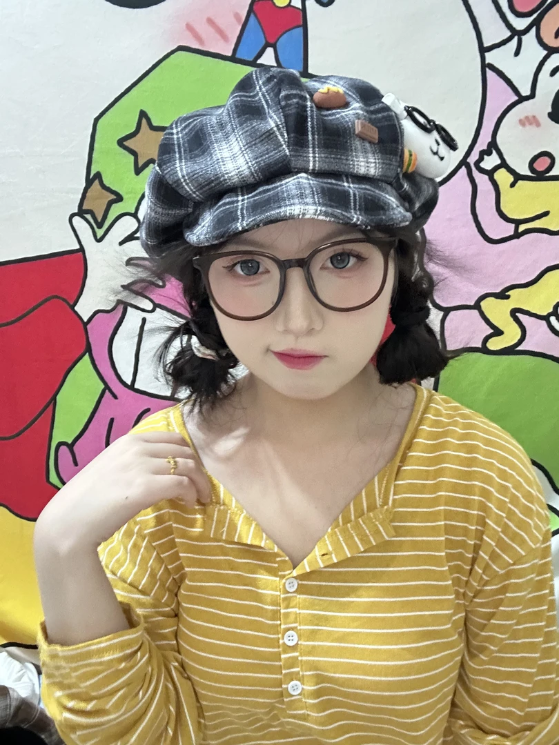 随机一顶帽子 颜色款式随机！