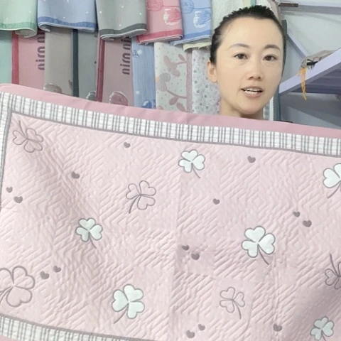 棉纱布粉色四叶草纯棉