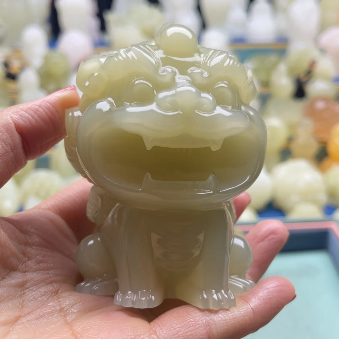悟***性玉天然桌面小擺件