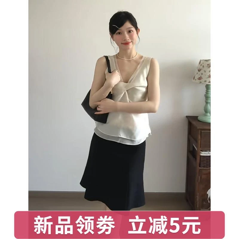 设计感V领扭结网纱背心女夏季2025新款独特减龄双层雪纺吊带上衣