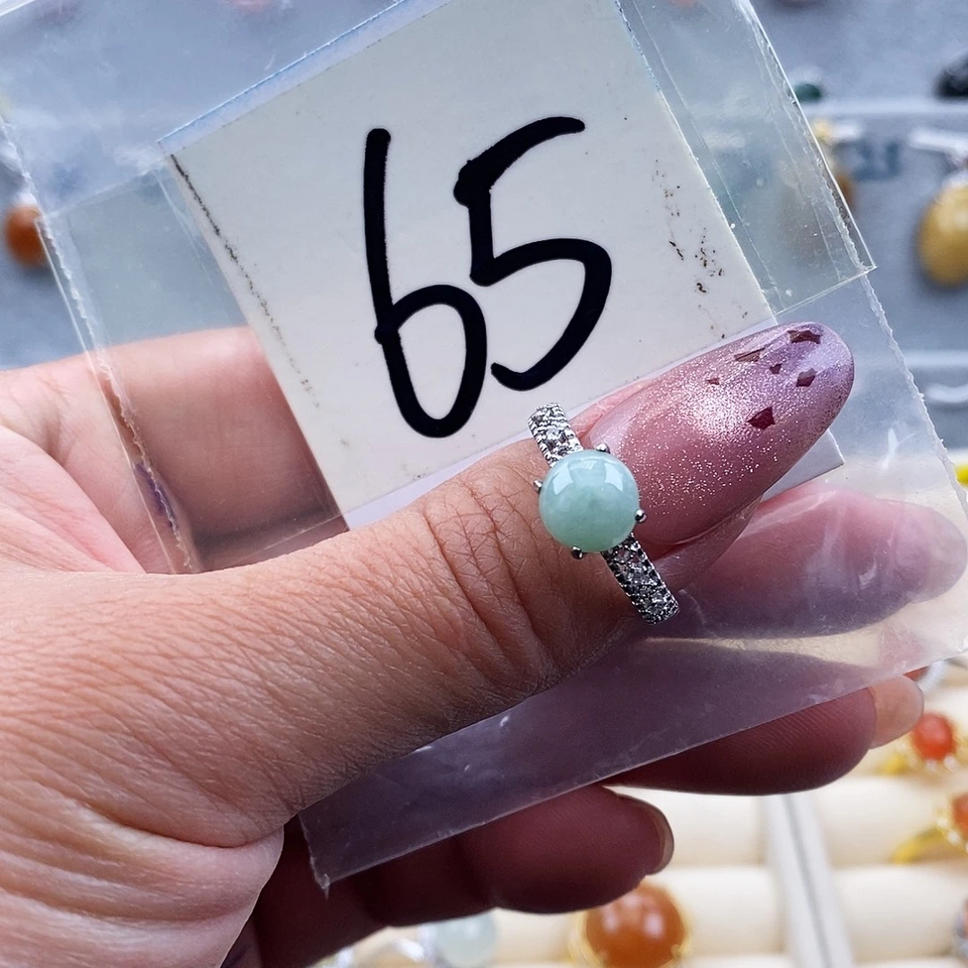 翡翠未镶嵌戒指缅甸