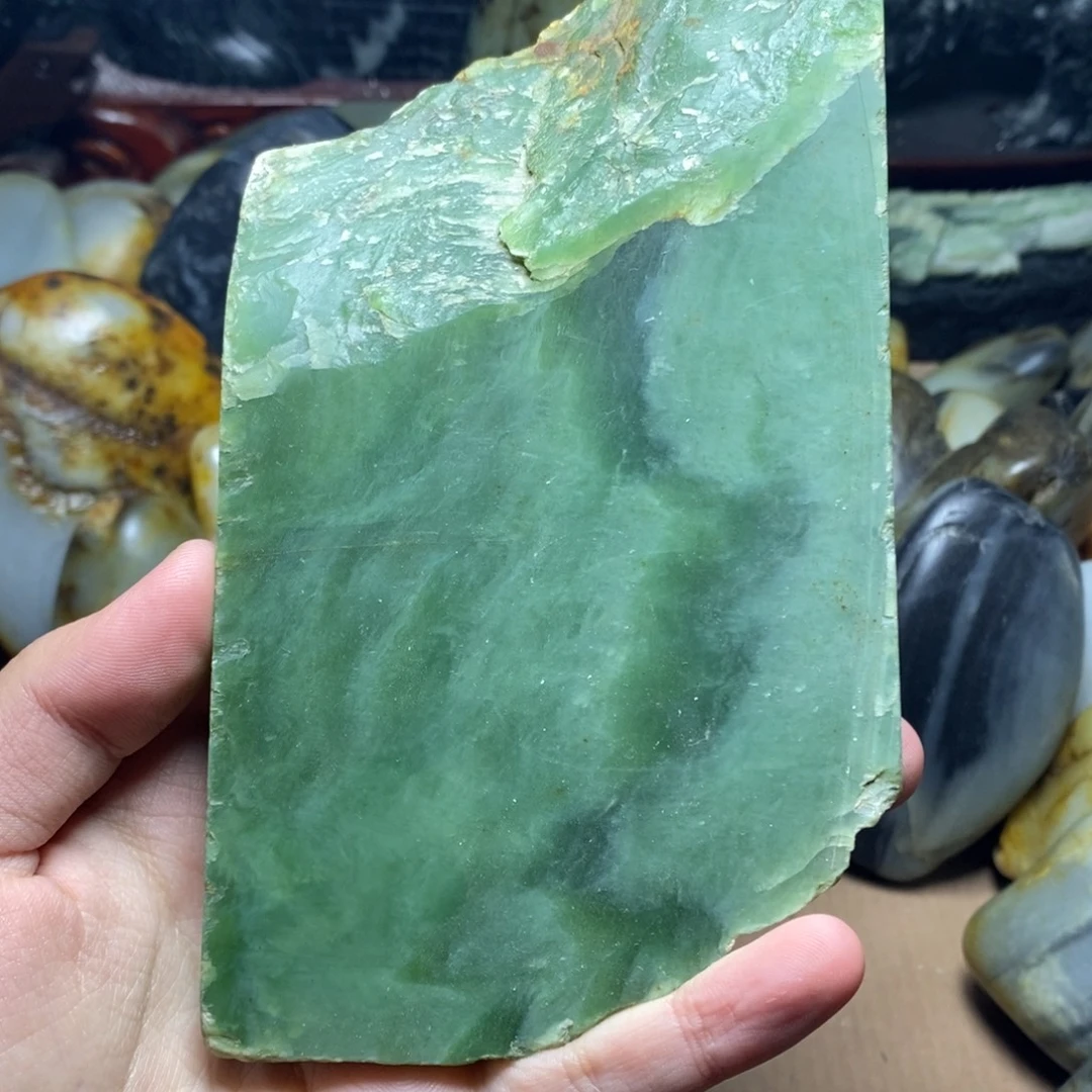 和田玉（碧玉）未镶嵌珠宝半成品