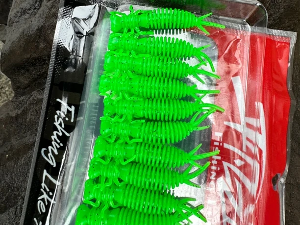 路亚饵蜻蜓幼虫软饵铅头钩根钓浮水适用黑坑鲈鱼翘嘴鳜鱼