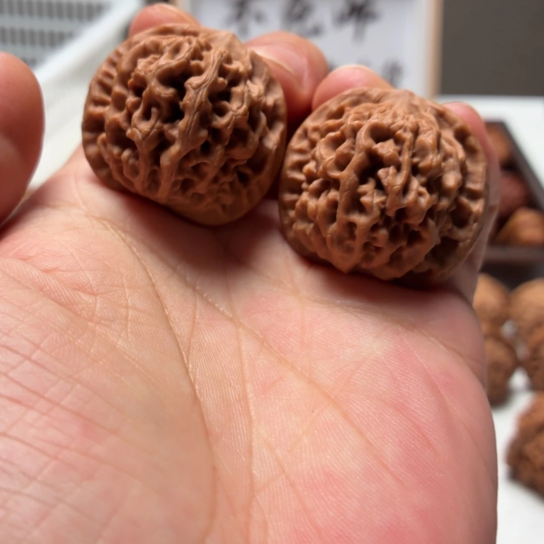 文玩核桃把件秦闷