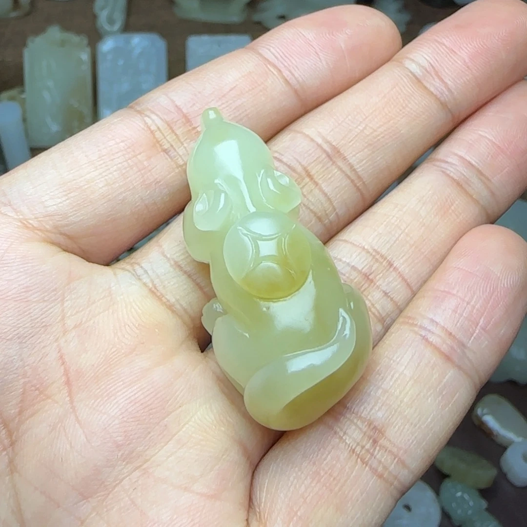 和田玉未镶嵌挂件我**音