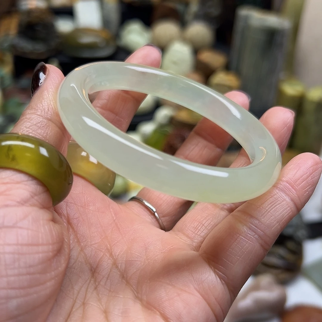 岫玉未镶嵌颈饰岫玉圆条55.5