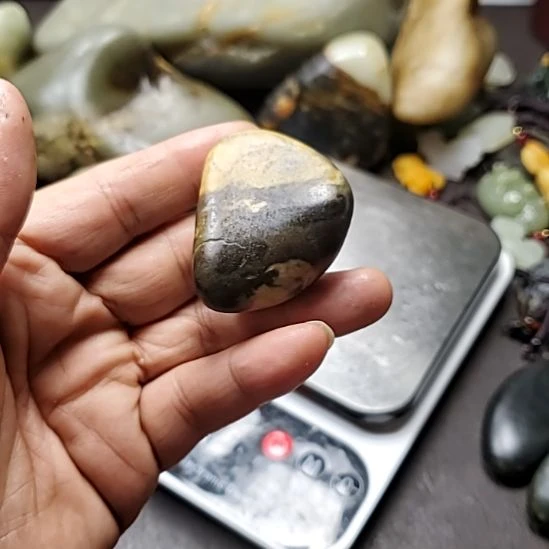 和田玉（糖玉）未镶嵌挂件