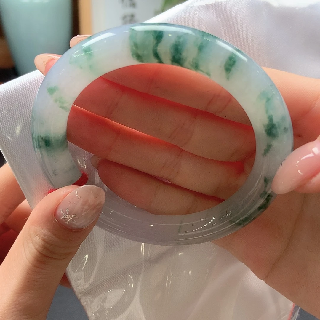 翡翠未镶嵌手镯冰润淡雅飘花3号