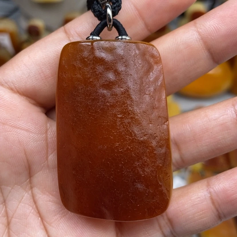 【闪购商品】琥珀颈饰未镶嵌