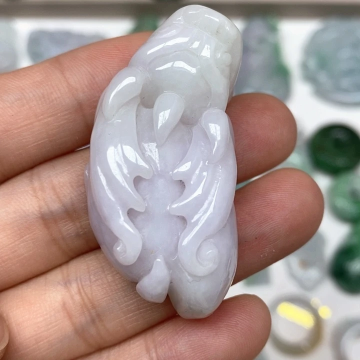 翡翠未镶嵌颈饰83号