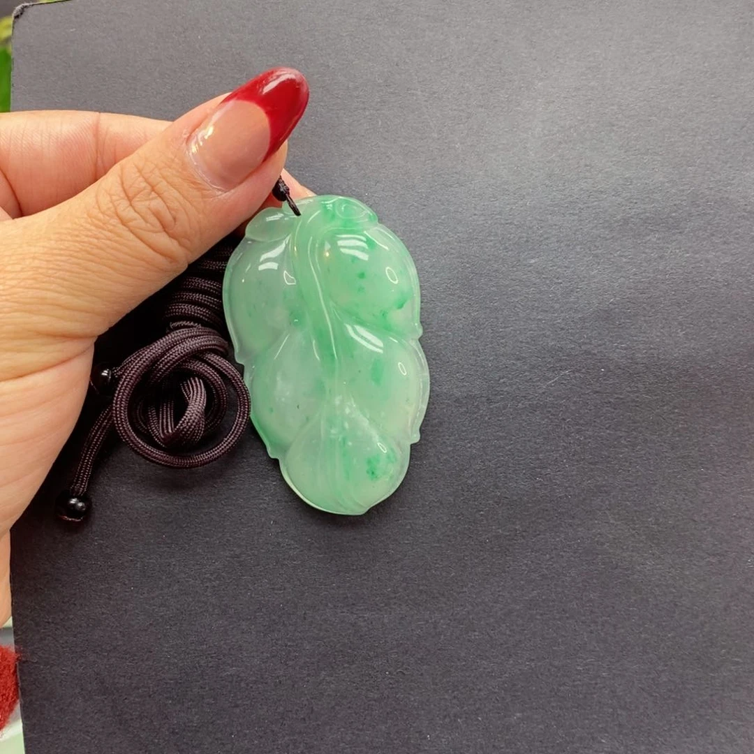 石英质玉颈饰未镶嵌尚*