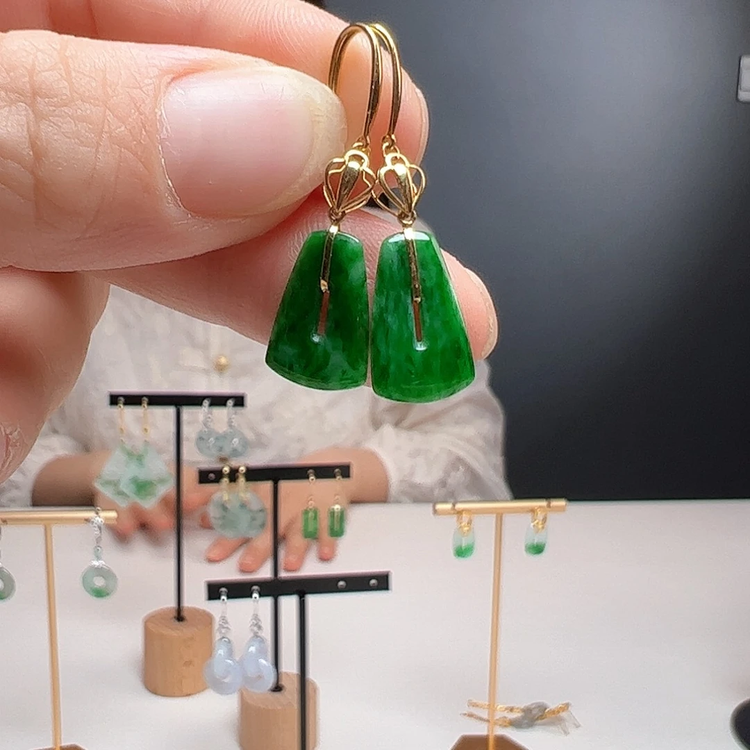 翡翠18K金镶嵌耳饰天然翡翠