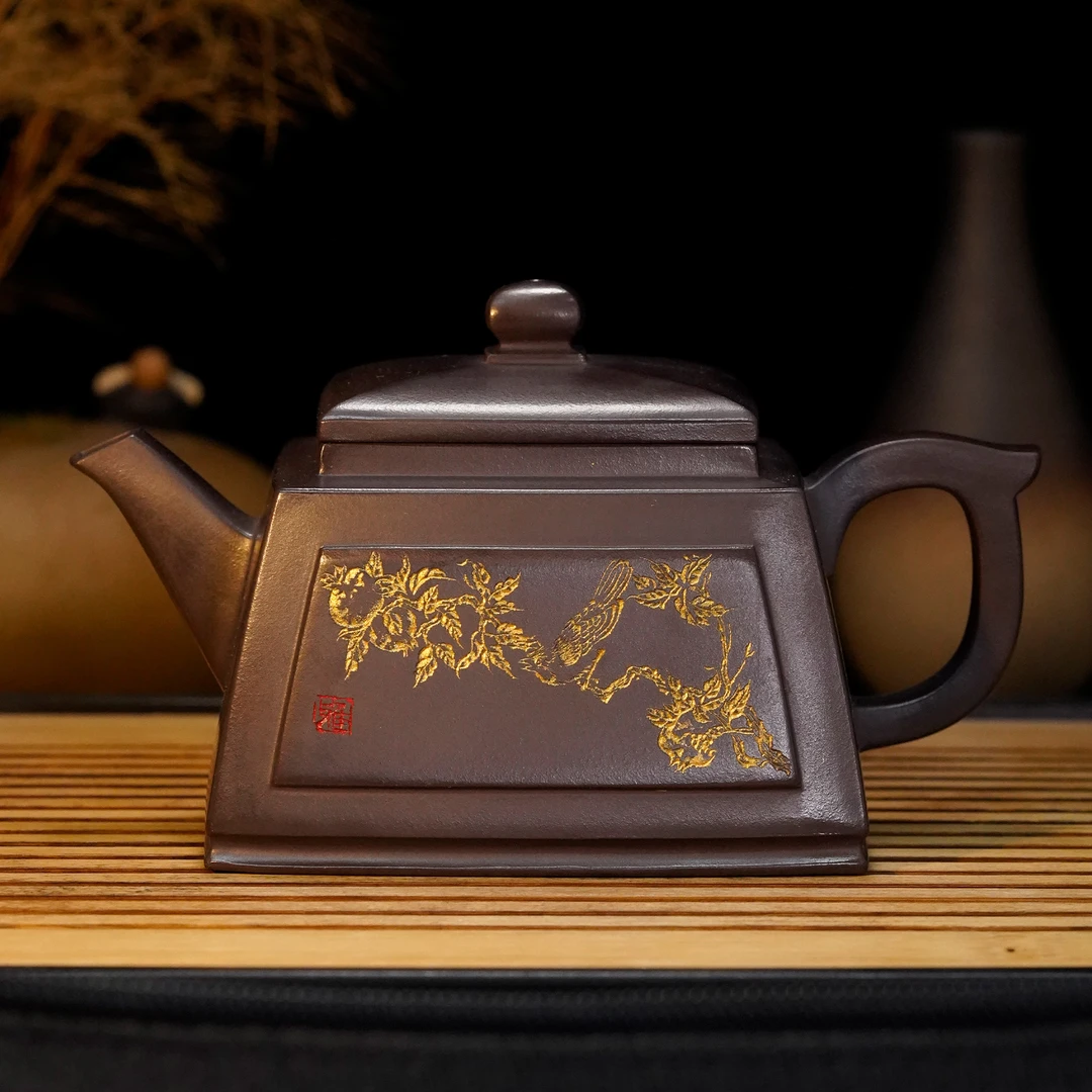 LHX-002  刘红仙  宜兴手工紫砂   卓器-富强刻