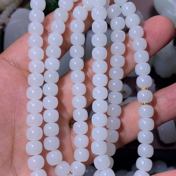 和田玉未镶嵌项链