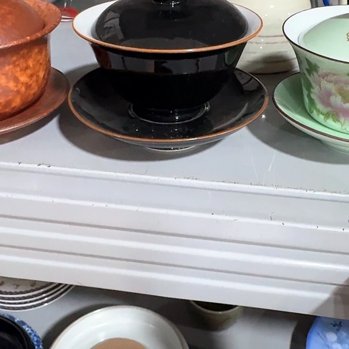主人杯一个，瓷。。品茗瓷