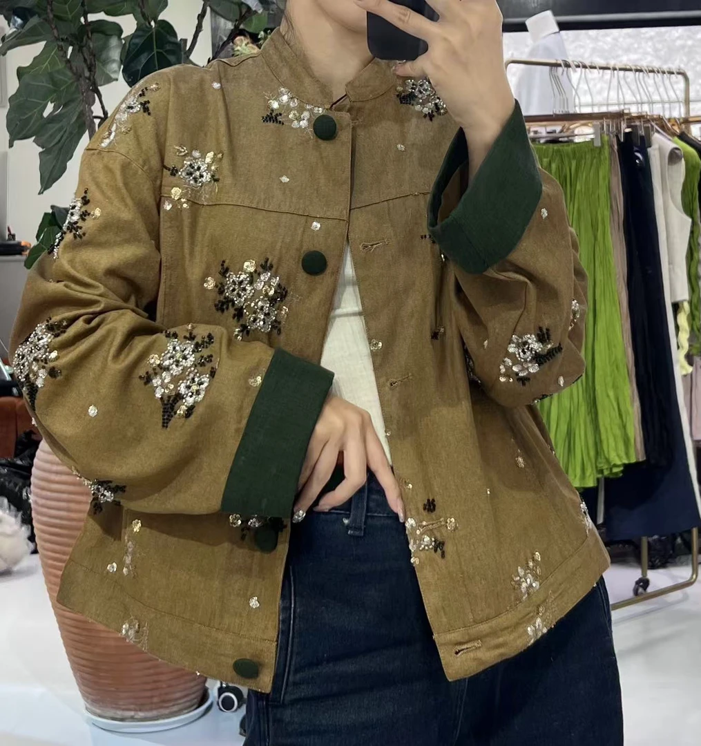 早春新款时尚百搭立领重工亮片钉珠外套
