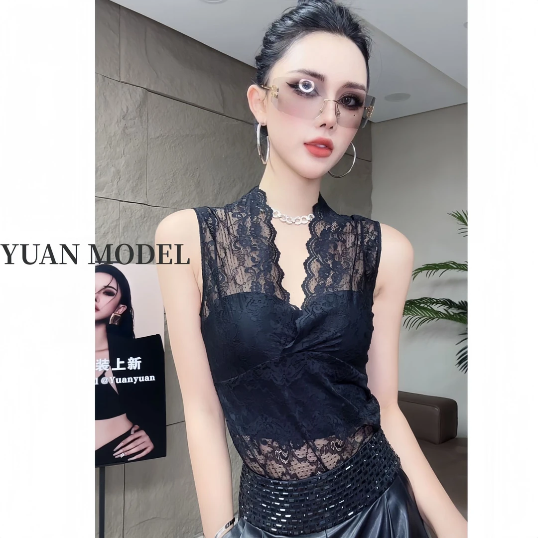 【YUAN MODEL】媛老板-时装蕾丝拼接黑色气质背心女装打底080550