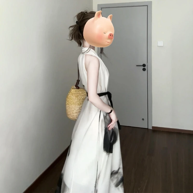 新中式国风水墨画印花v领连衣裙子女装夏季2025新款无袖挂脖长裙