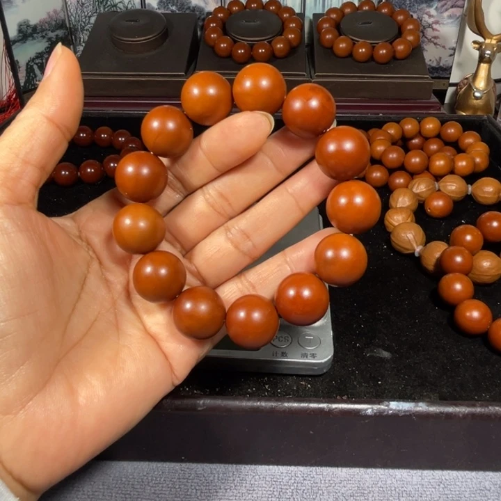 橄榄核吊坠1.78+广西铁核树王福利