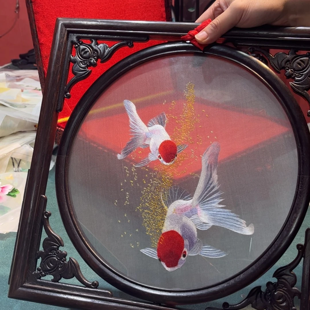 织绣纯手工制作方法将材料混合