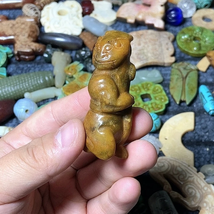 和田玉未镶嵌颈饰56