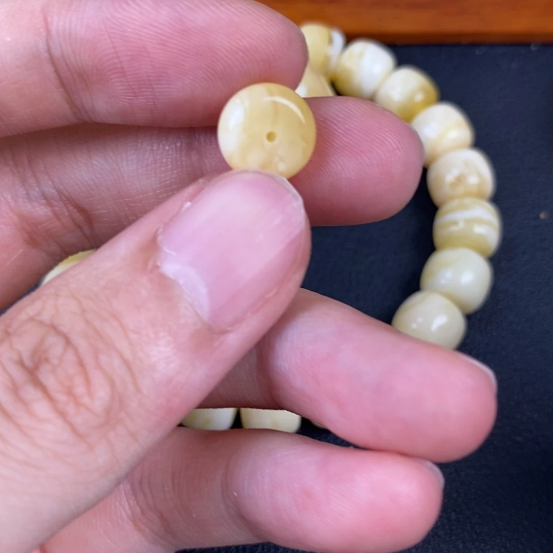 琥珀未镶嵌裸石55