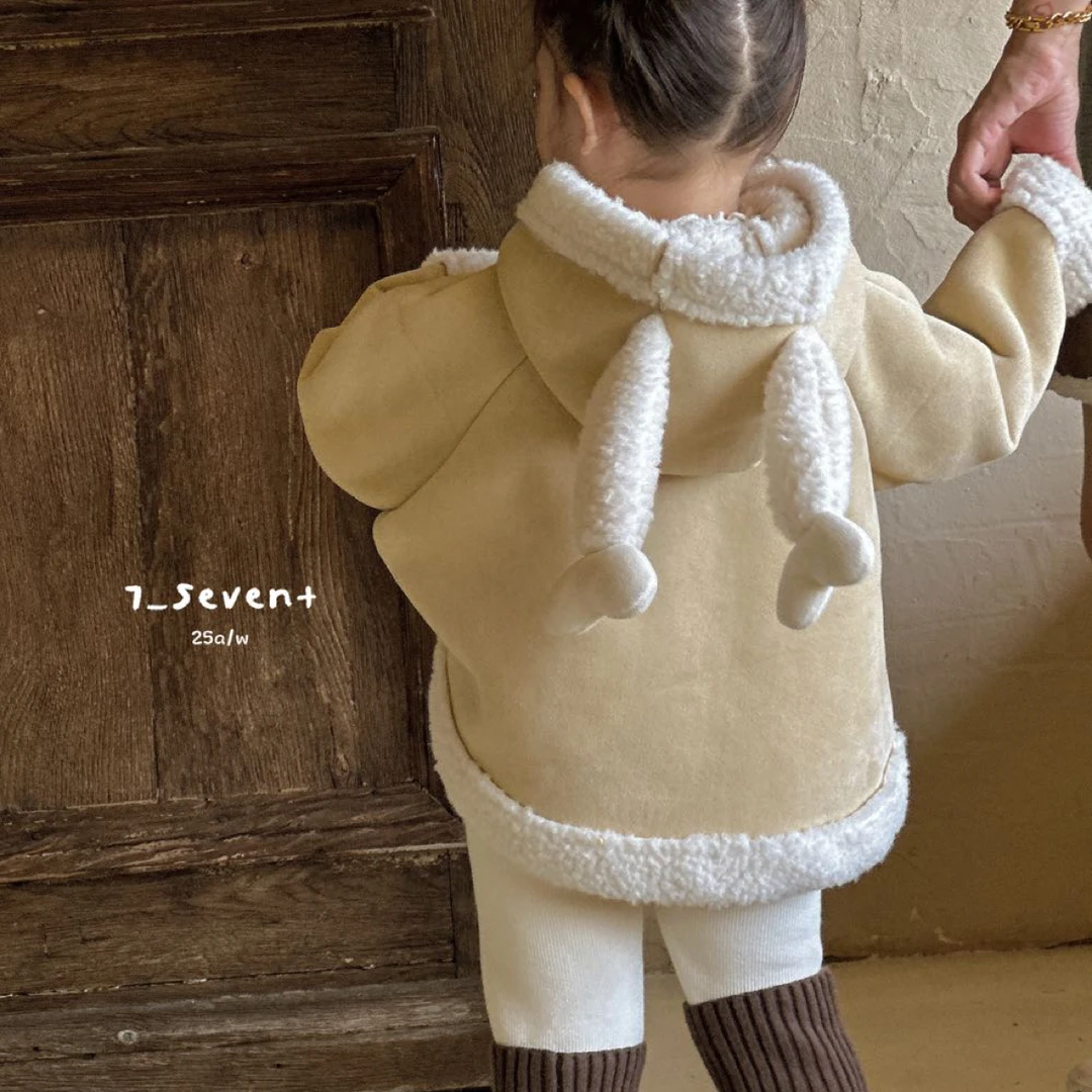 清版价7Seven深秋皮毛一体可爱斗篷式糕糕毛外套女童冬款